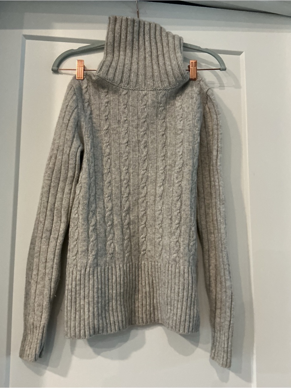 J. Crew Light Gray chunky Cable Turtleneck Sweater wool cashmere blend, Med